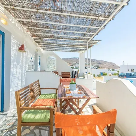 Porto Galini Tinos Triantaros 104 Holiday home